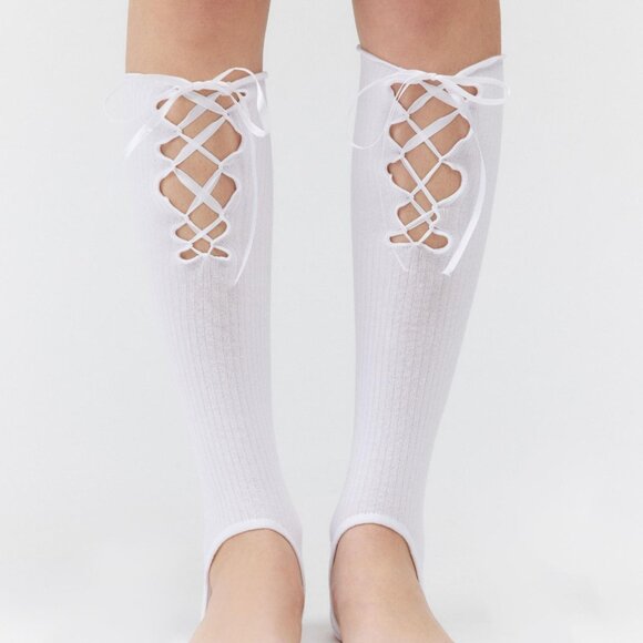 NWT Urban Outfitters Ribbed Lace-Up White Stirrup Leg Warmers - Picture 2 of 6